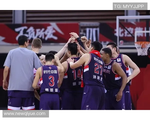 广州与深圳排球队对决战术分析与赛后复盘探讨 广州与深圳排球队对决战术分析与赛后复盘探讨