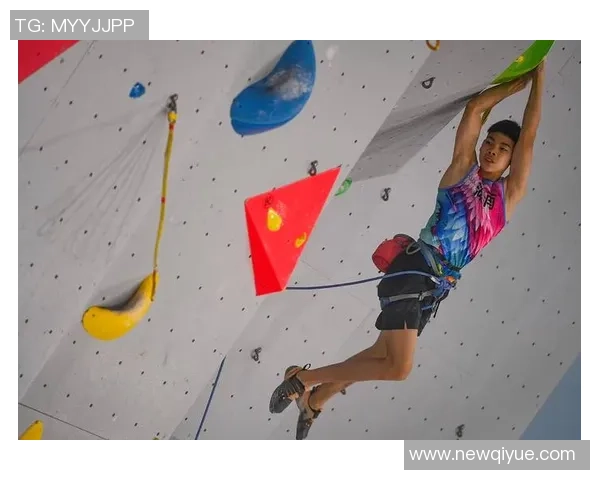 重庆攀岩队的防守策略解析与攀岩热点的深度探讨